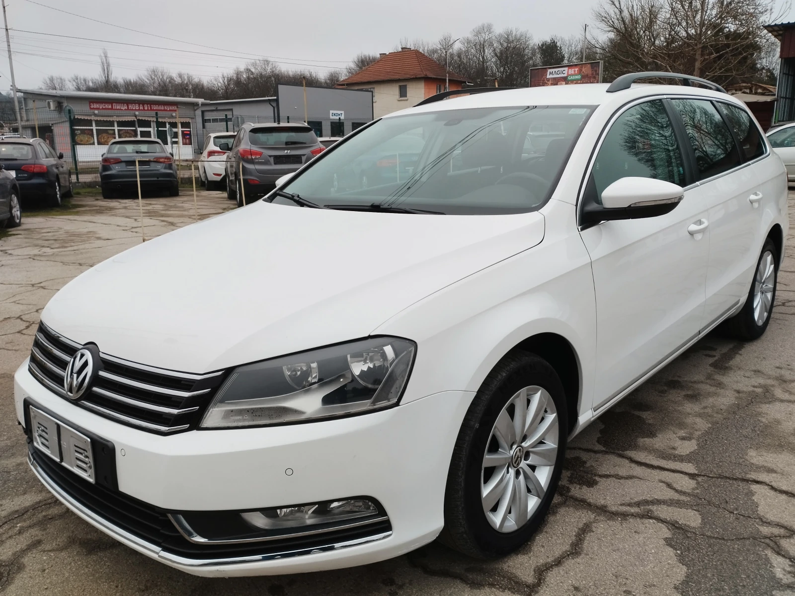 VW Passat 1.4i CNG СЕРВИЗНИ ДОК., снимка 3 - Автомобили и джипове - 53717583