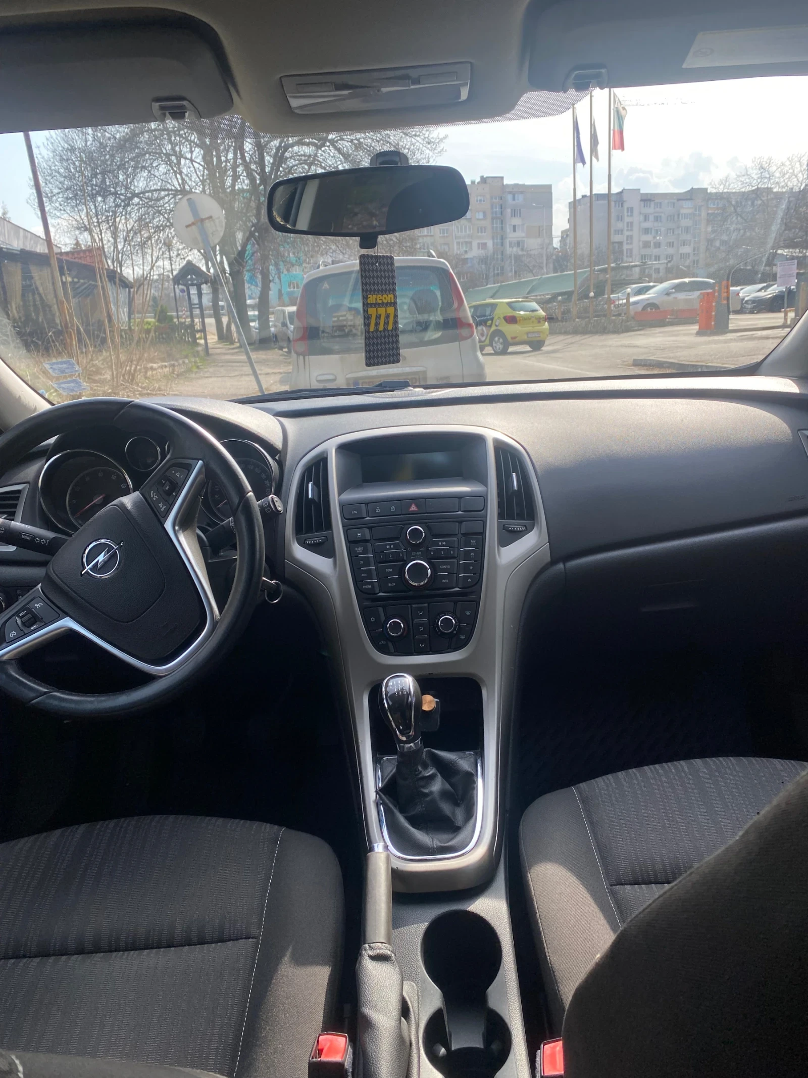 Opel Astra, снимка 10 - Автомобили и джипове - 53759128