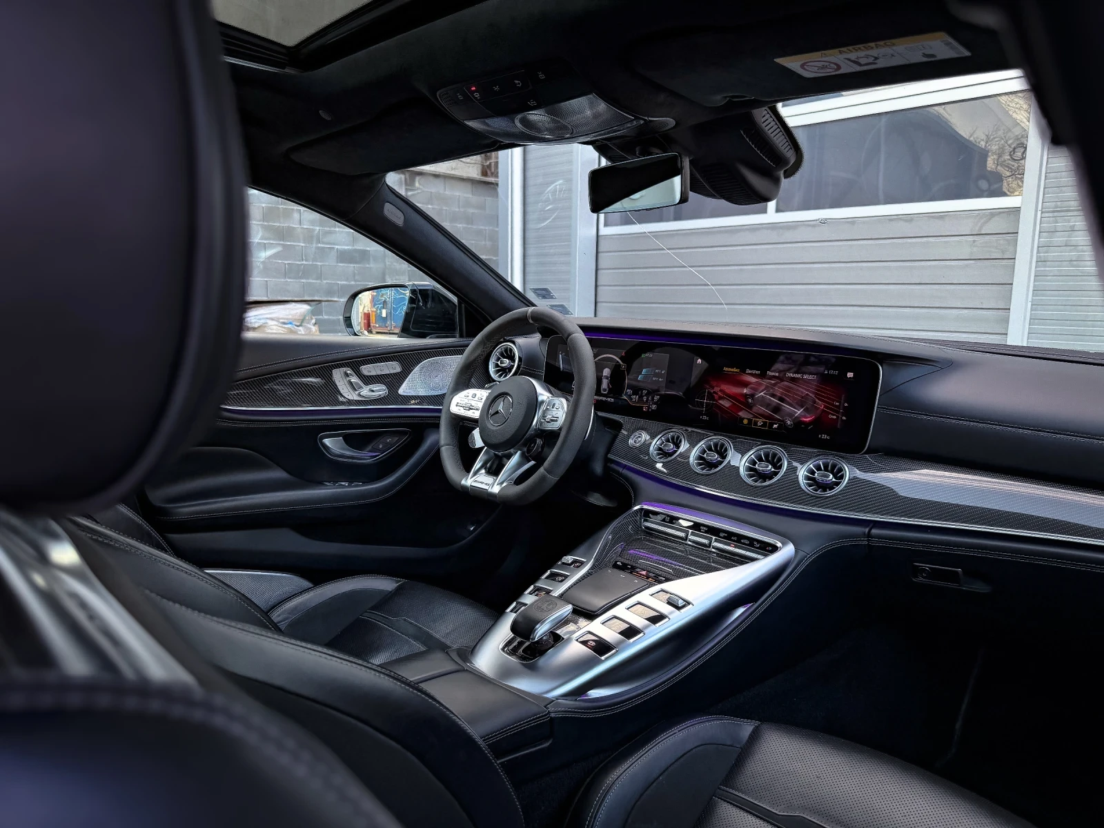 Mercedes-Benz AMG GT 63s* 3D-BURM* HEADUP* SOFT* DISTR* ЛИЗИНГ, снимка 9 - Автомобили и джипове - 53880889