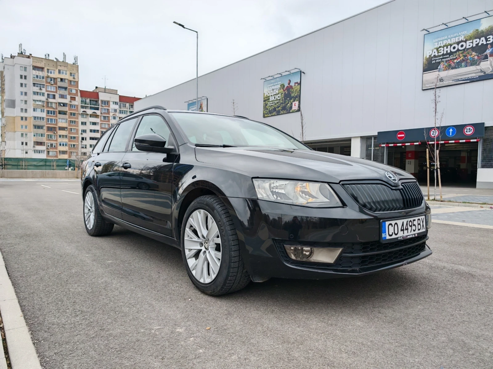 Skoda Octavia 1.8 TSI Combi, снимка 3 - Автомобили и джипове - 53923798