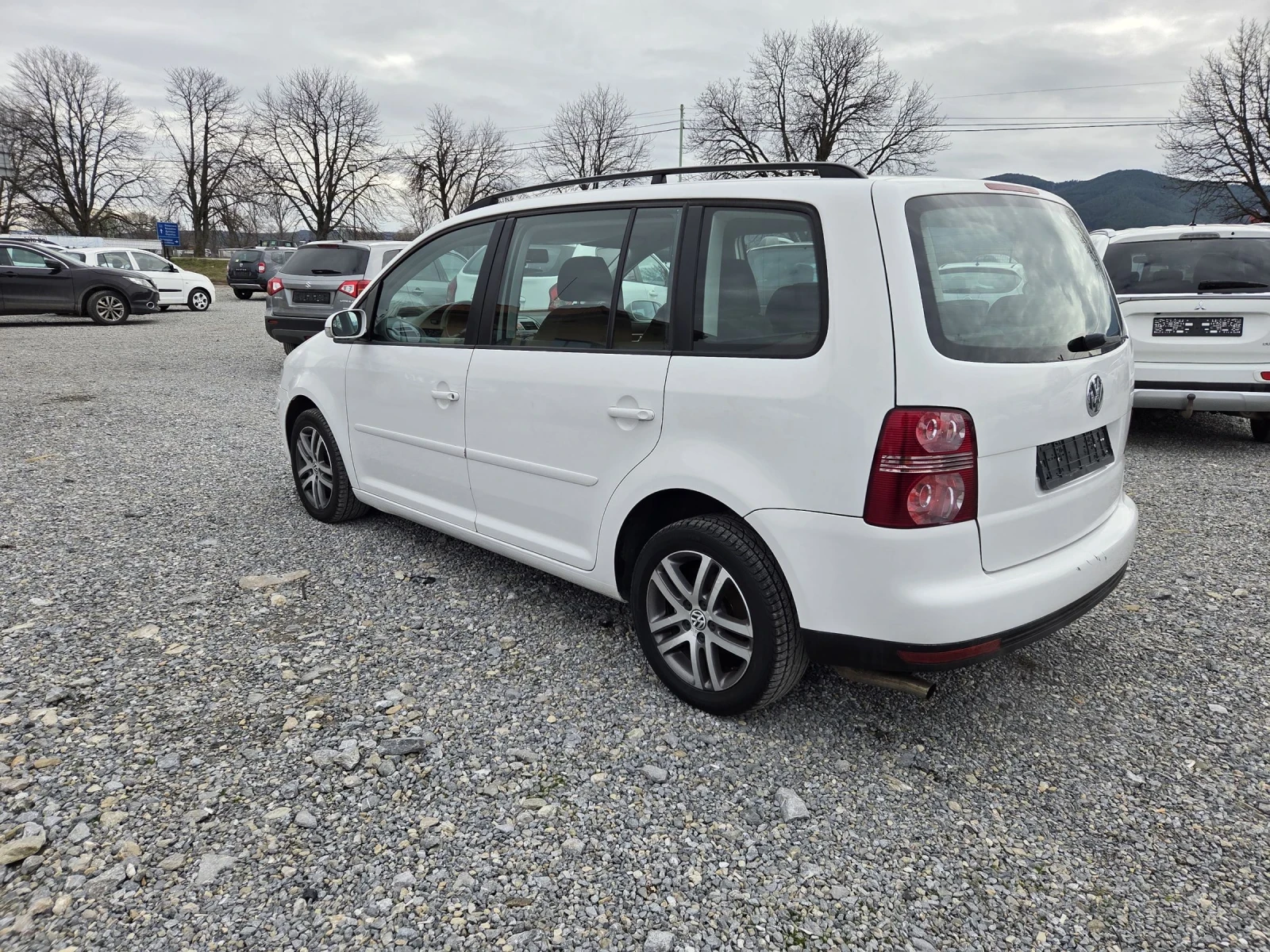 VW Touran 2.0i CNG | Mobile.bg � ����������� 4