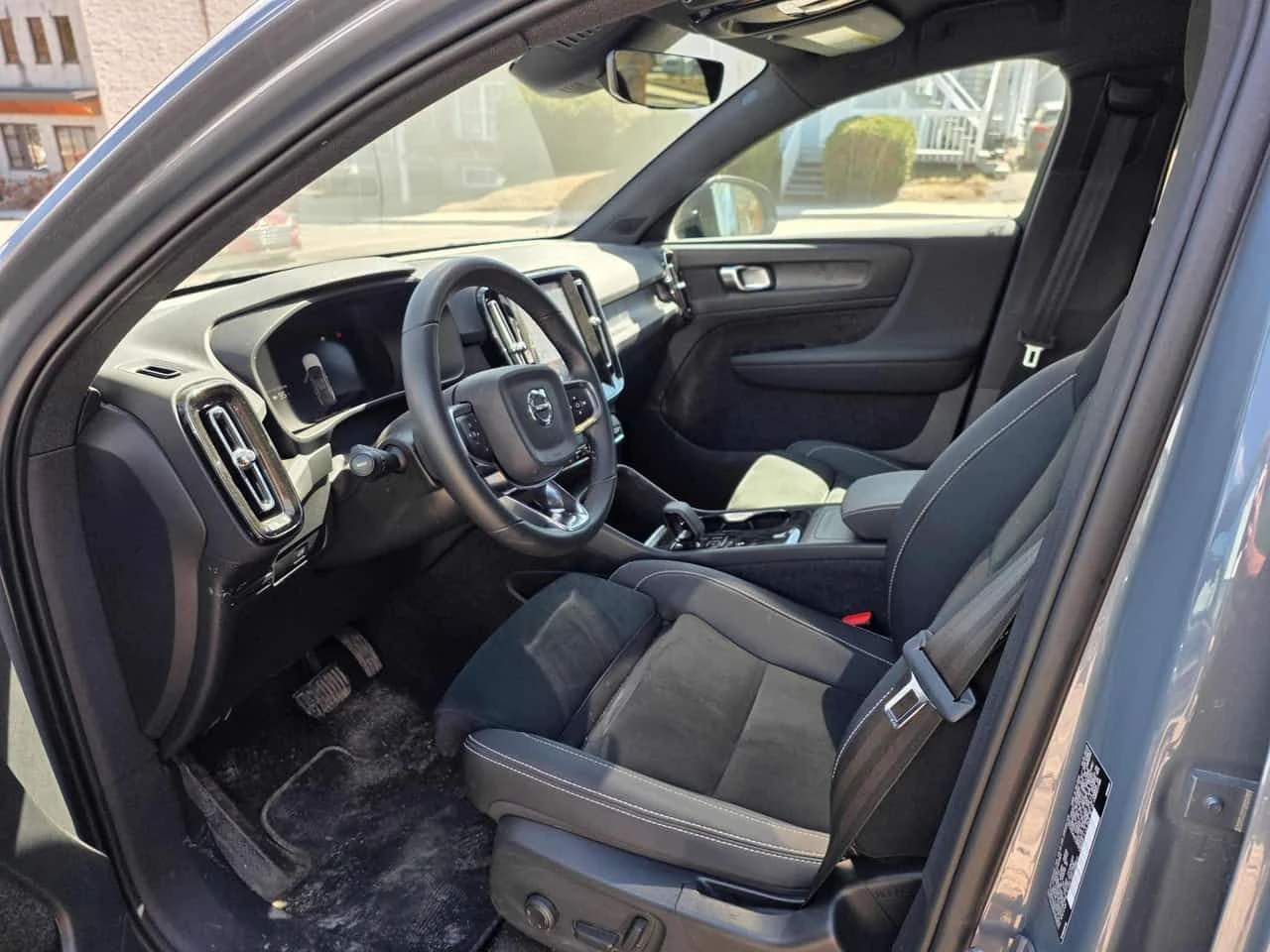 Volvo C40 Plus  CARFAX, снимка 5 - Автомобили и джипове - 54360236