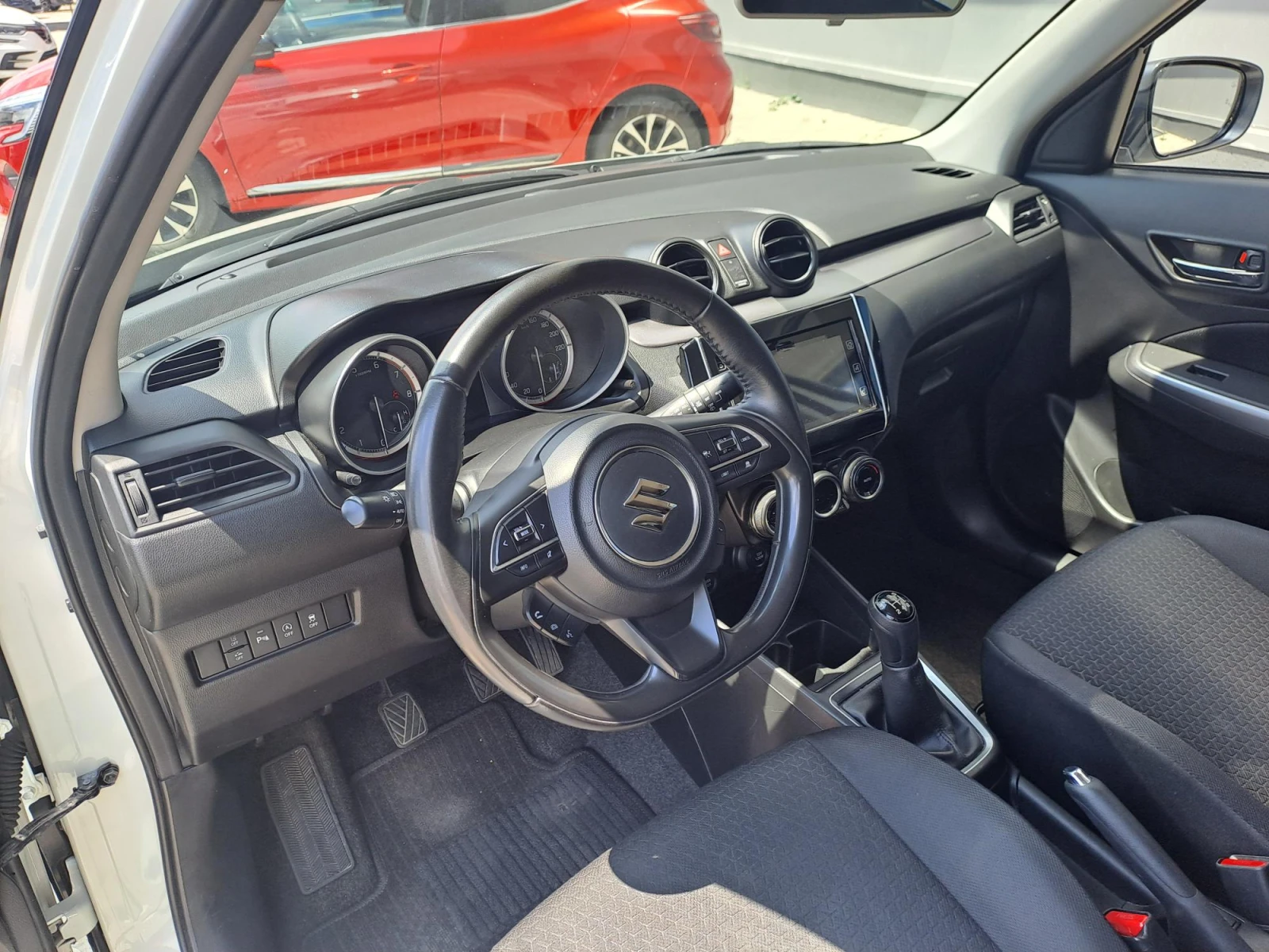 Suzuki Swift 1.2 GLX HYBRID Лятна промоция, снимка 10 - Автомобили и джипове - 54997114