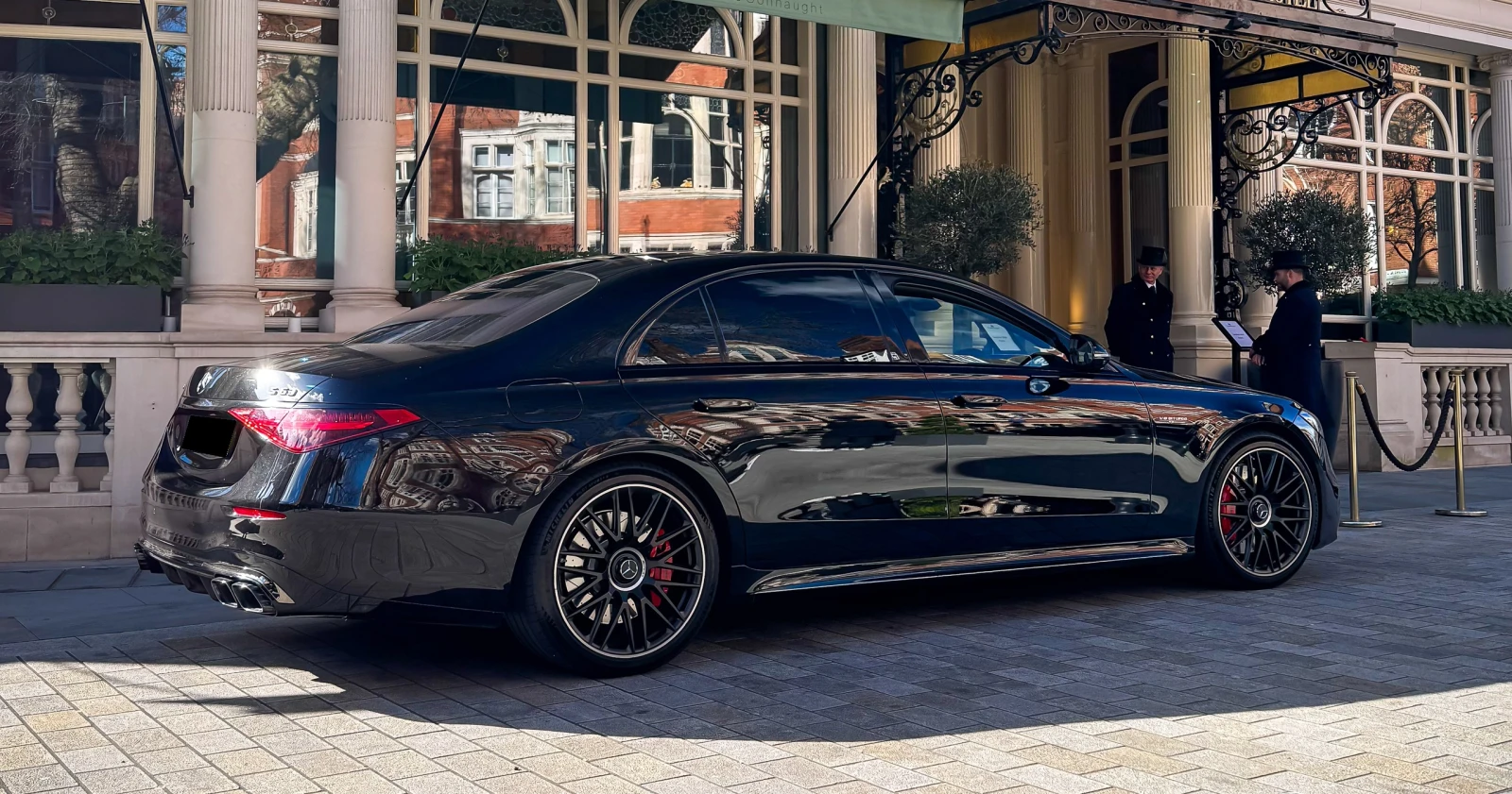 Mercedes-Benz S 63 AMG AMG E-PERFORMANCE V8 Plug-in Hybrid 4MATIC+ , снимка 2 - Автомобили и джипове - 55033736