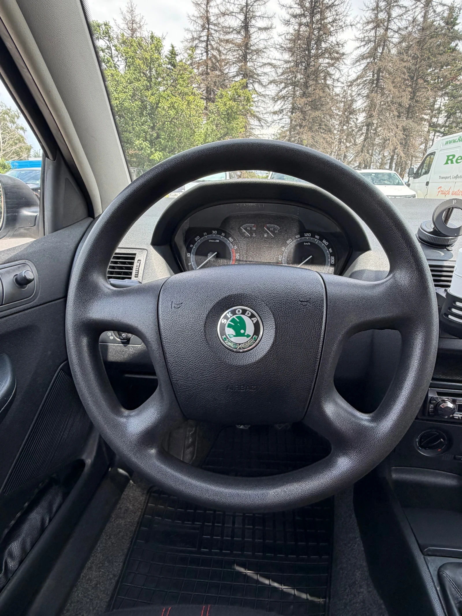 Skoda Fabia Fabia 1.9 SDI 79, 000 KM!!, снимка 8 - Автомобили и джипове - 55132505