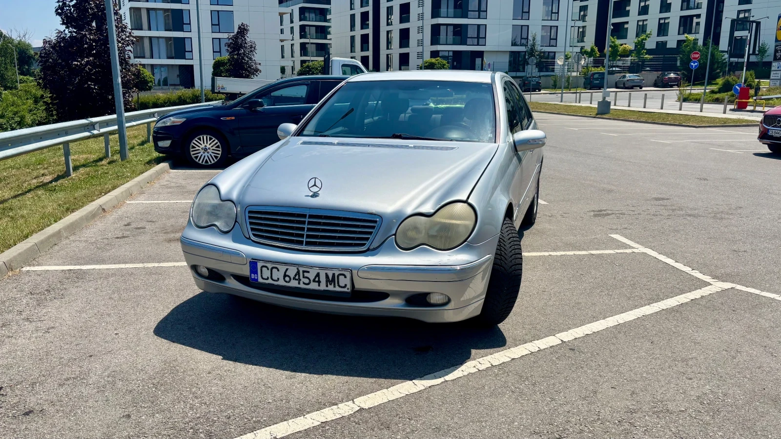 Mercedes-Benz C 180, снимка 2 - Автомобили и джипове - 55332233