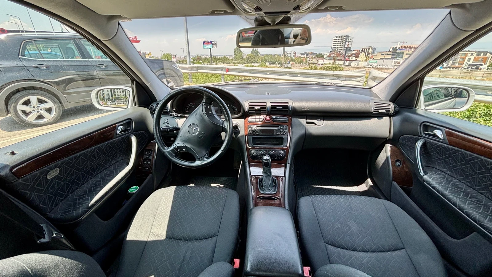 Mercedes-Benz C 180, снимка 7 - Автомобили и джипове - 55332233