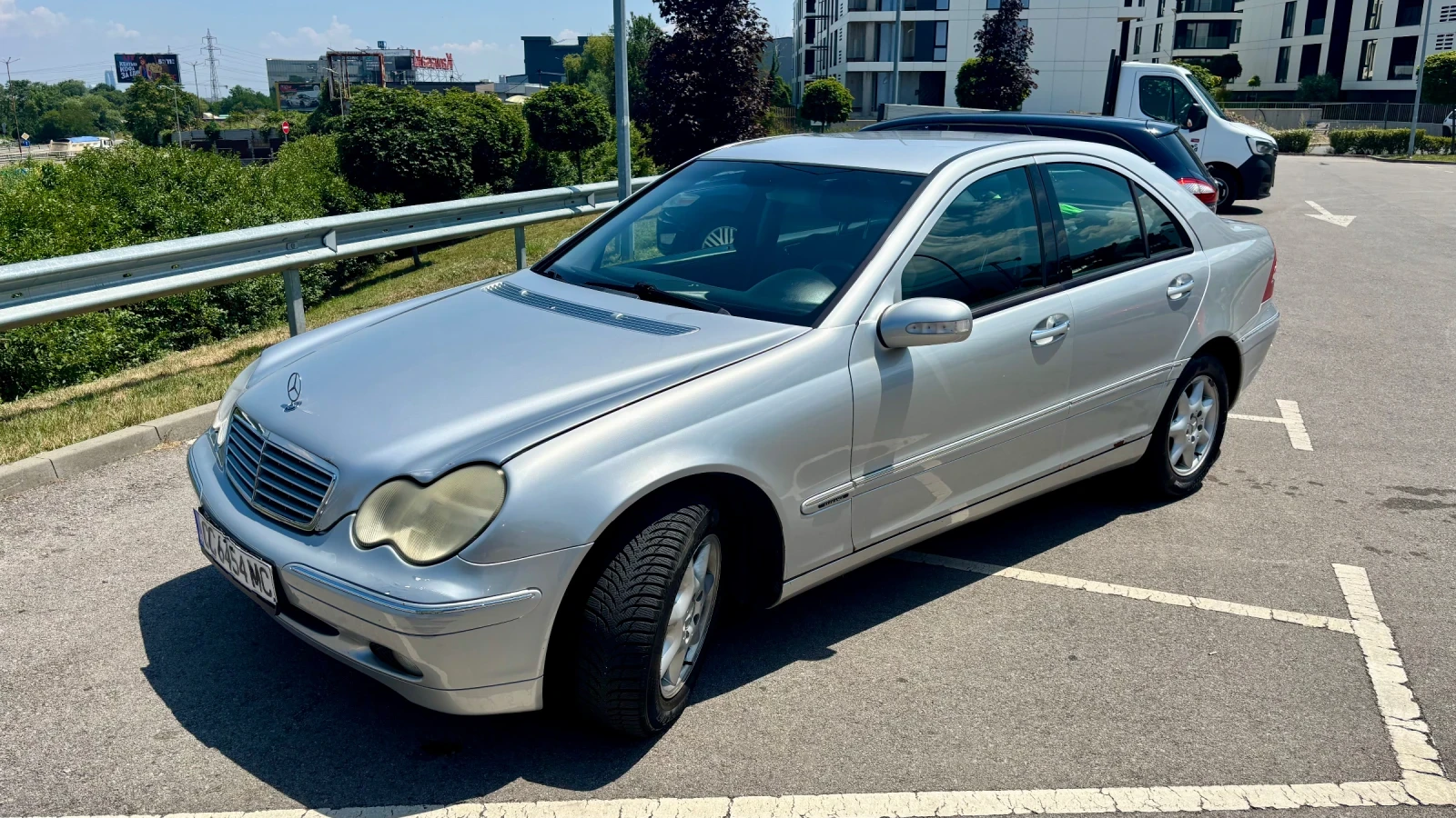 Mercedes-Benz C 180, снимка 3 - Автомобили и джипове - 55332233