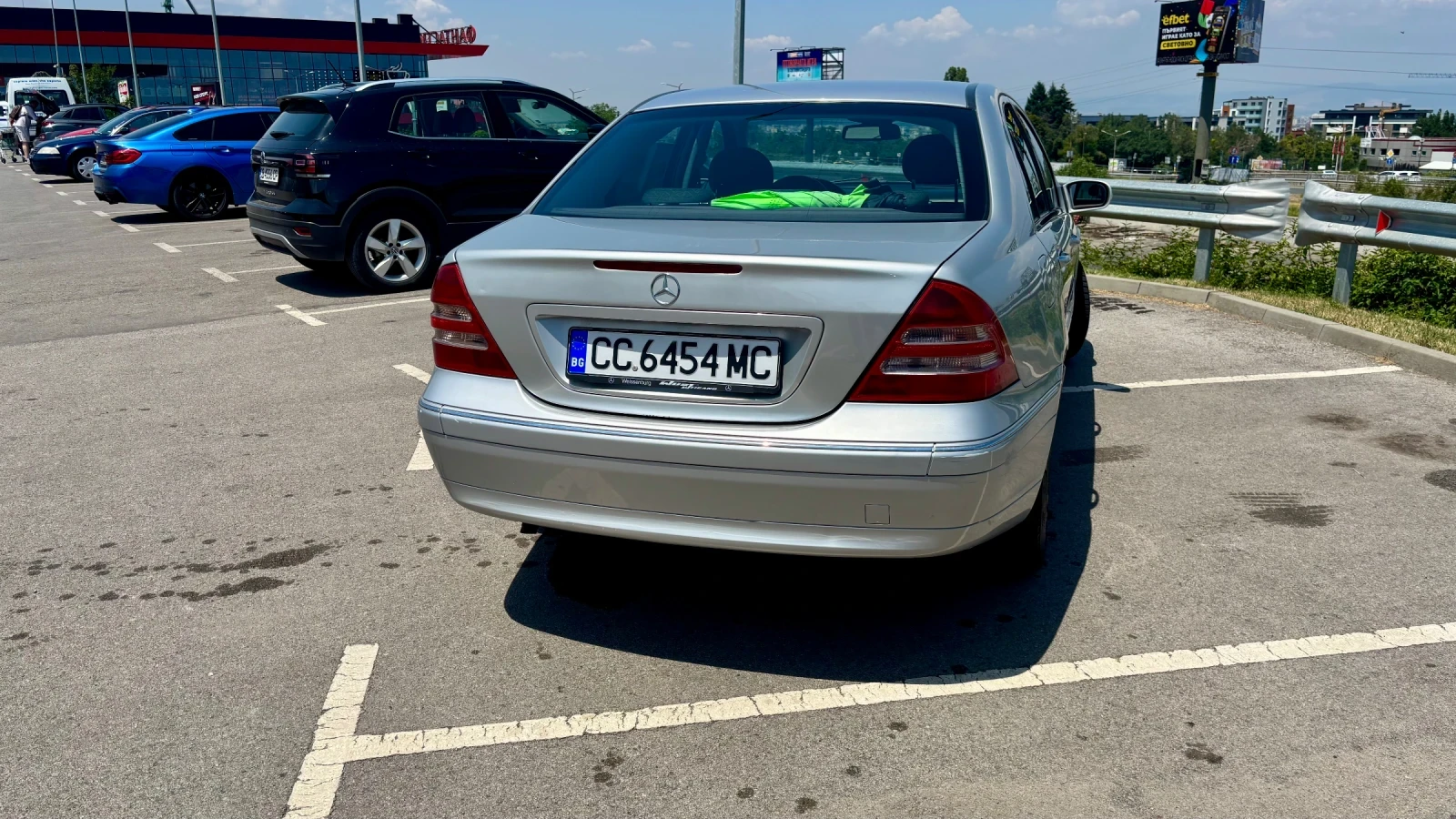 Mercedes-Benz C 180, снимка 4 - Автомобили и джипове - 55332233