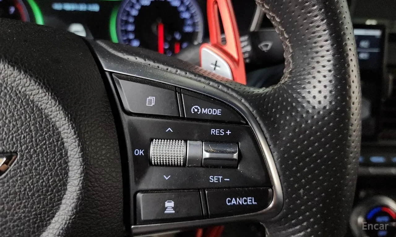 Genesis G70 2.0T SPORT AWD| ОБДУХ| ПАНО| ПАМЕТ| , снимка 16 - Автомобили и джипове - 56116229