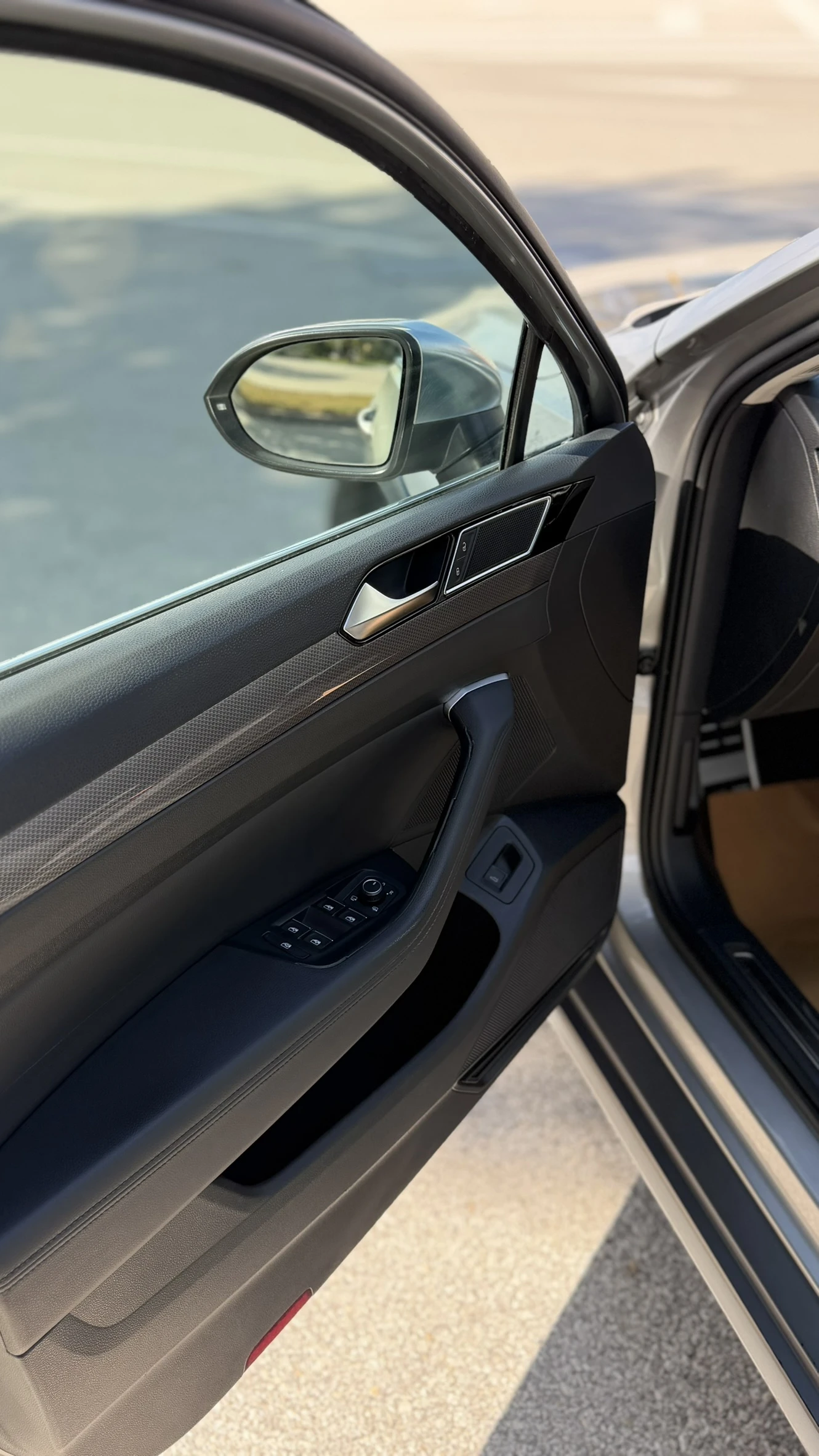 VW Alltrack 2.0 BiTDI 240 к.с. 4Motion | DISTR| DIGITAL/KEYLES, снимка 12 - Автомобили и джипове - 56223154