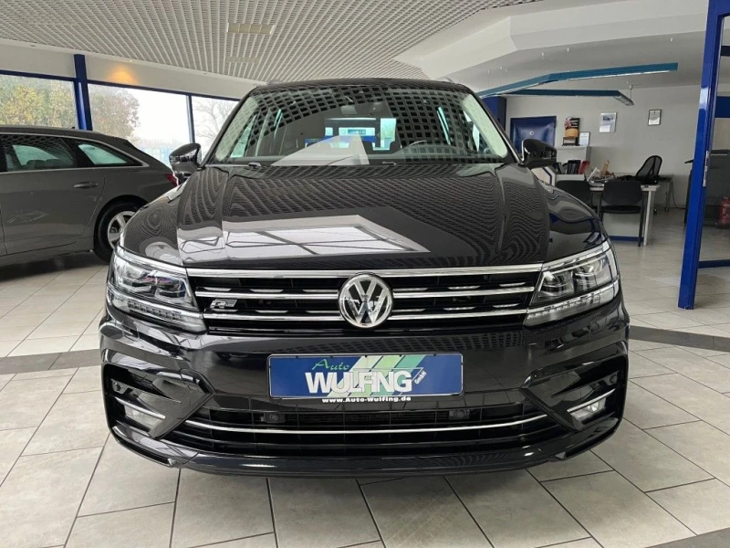 VW Tiguan Highline* 4-Mot* R-Line* Pano* Full LED* Мъртва т*, снимка 2 - Автомобили и джипове - 49273988