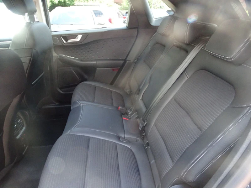 Ford Kuga 2.5/PHEV/224HP/TITANIUM/LANE-ASSIST/NAVI/LED/201f, снимка 15 - Автомобили и джипове - 50714170