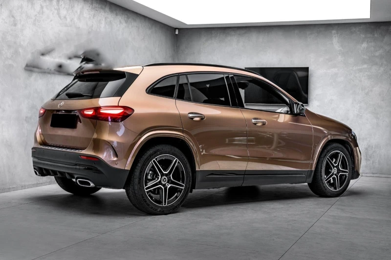 Mercedes-Benz GLA 200 d* 4M* AMG* LED* KEYLESS* CARPLAY* , снимка 4 - Автомобили и джипове - 51093495