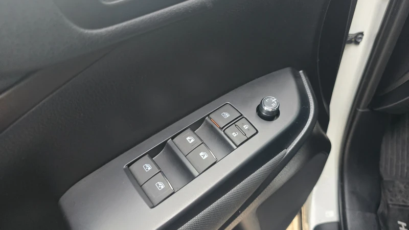 Toyota Highlander 3.5 Бензин- газ , снимка 8 - Автомобили и джипове - 53443658