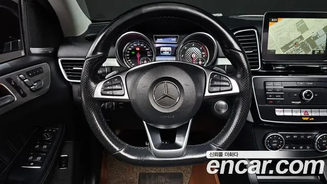 Mercedes-Benz GLC 350, снимка 17 - Автомобили и джипове - 53965363