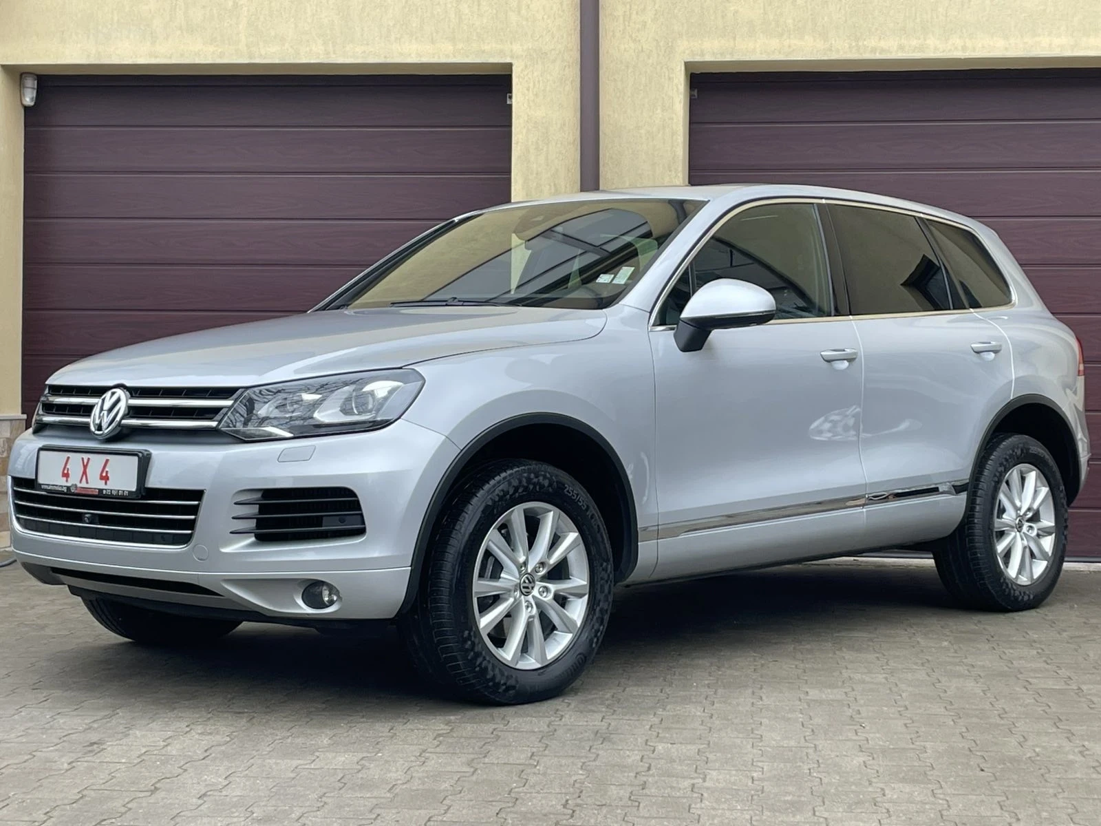 VW Touareg 3.0TDI 245ps. ТОП СЪСТОЯНИЕ!ГАРАЖЕН АВТОМОБИЛ! - изображение 2