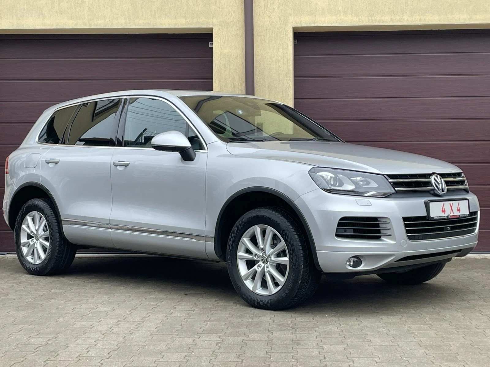 VW Touareg 3.0TDI 245ps. ТОП СЪСТОЯНИЕ!ГАРАЖЕН АВТОМОБИЛ! - изображение 3