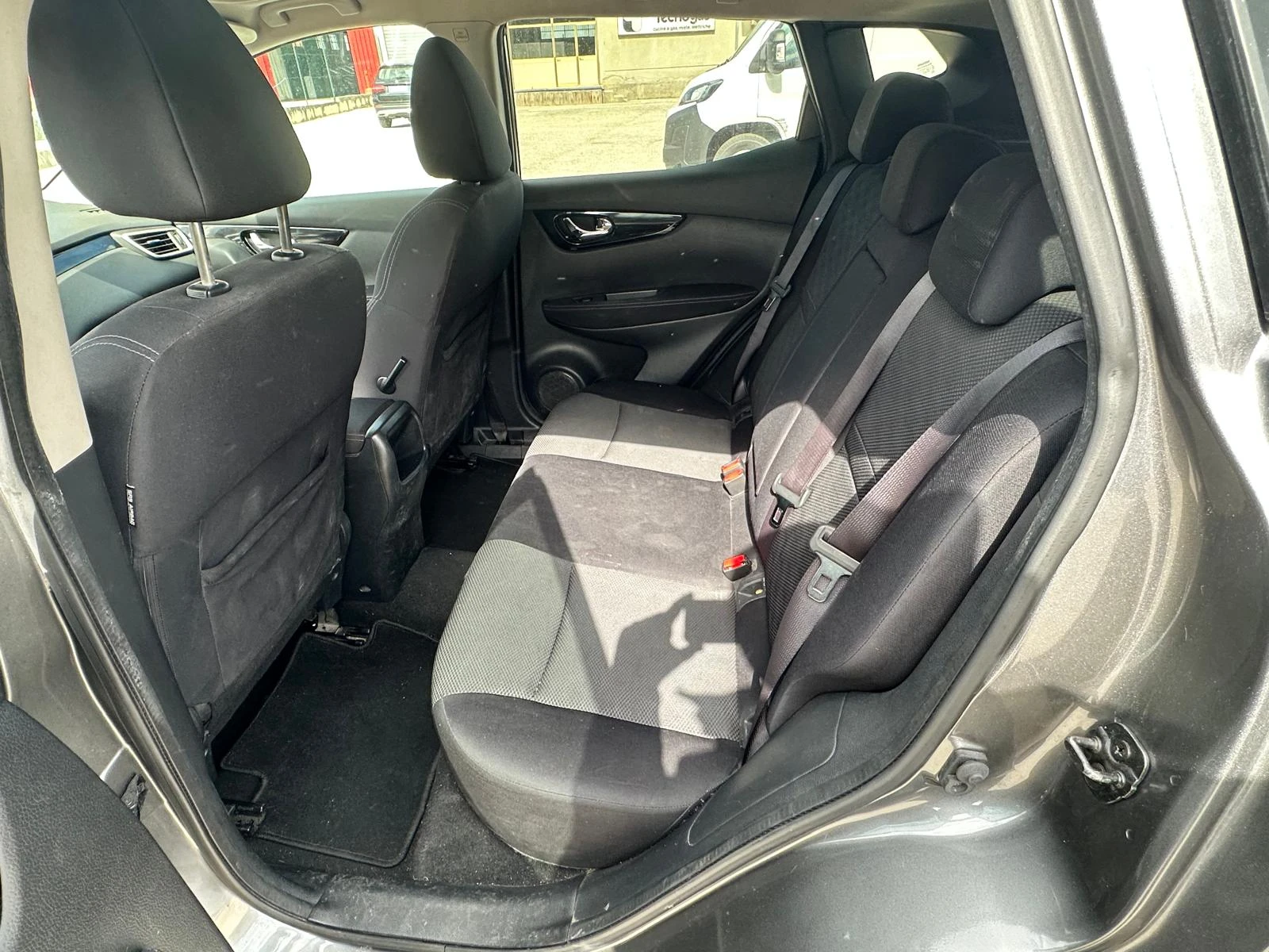 Nissan Qashqai 1.5 DCI TEKNA 360 PANORAMA KAMERA NAVI  - изображение 10