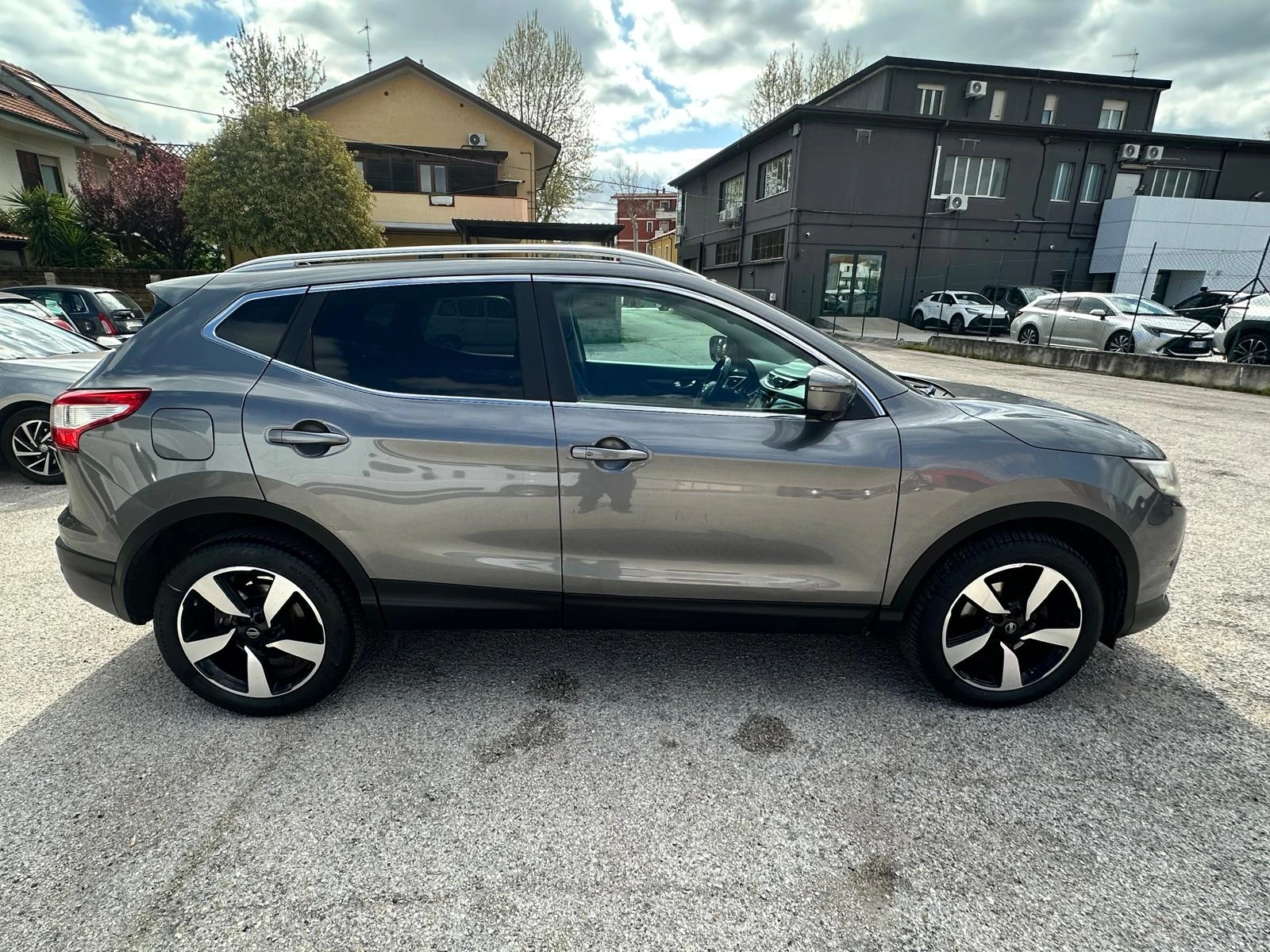 Nissan Qashqai 1.5 DCI TEKNA 360 PANORAMA KAMERA NAVI  - изображение 2