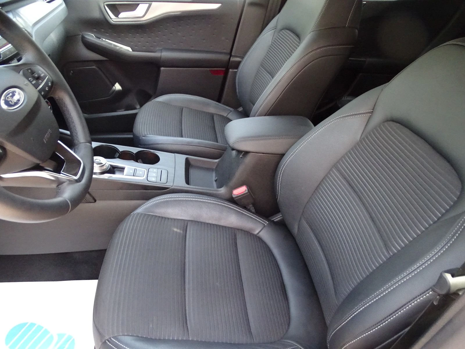 Ford Kuga 2.5/PHEV/224HP/TITANIUM/LANE-ASSIST/NAVI/LED/201f - изображение 8