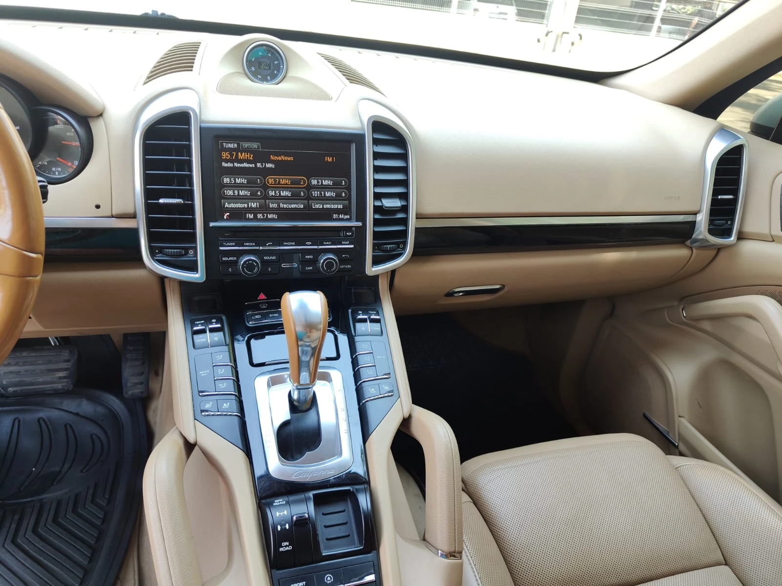 Porsche Cayenne  - изображение 8