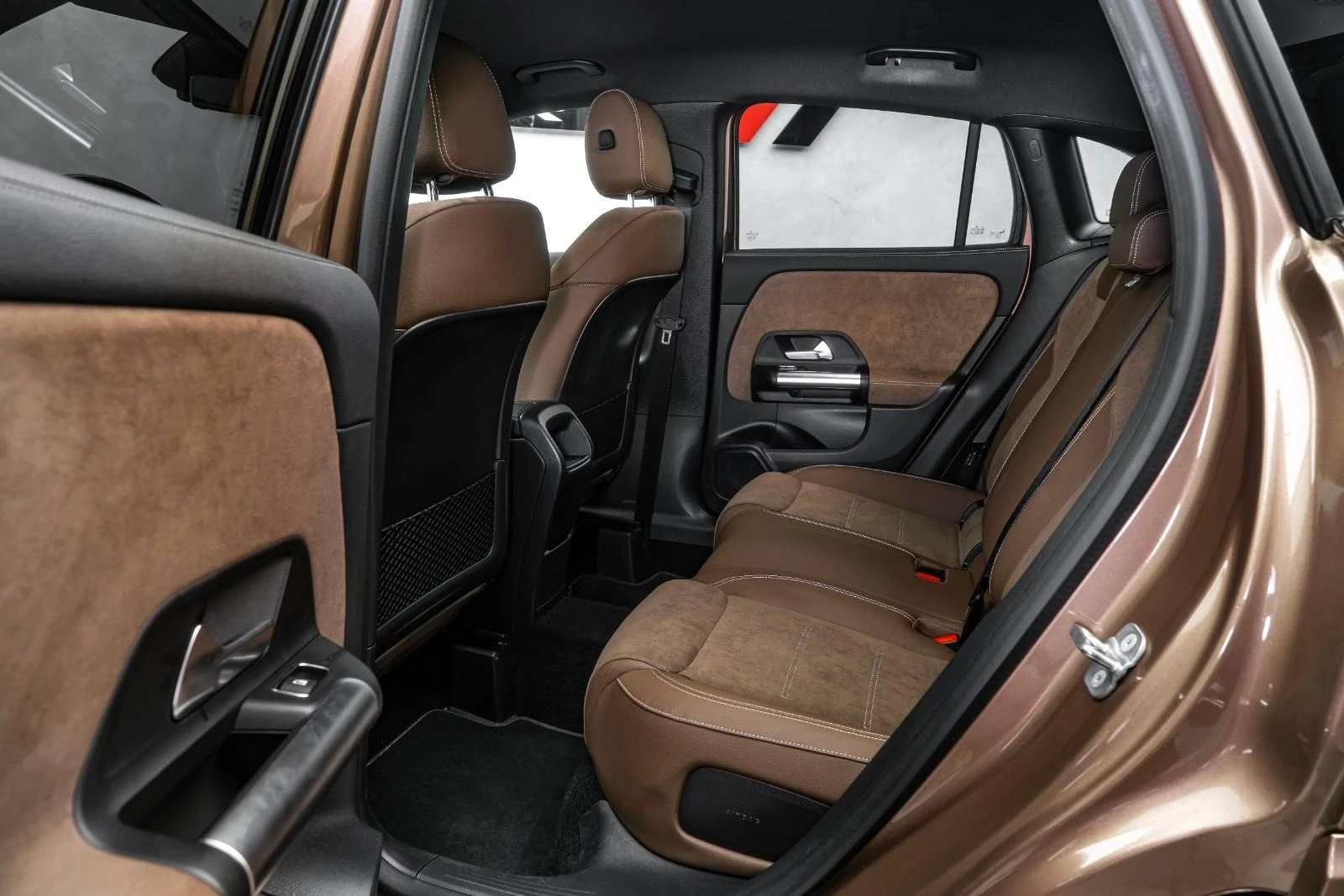 Mercedes-Benz GLA 200 d* 4M* AMG* LED* KEYLESS* CARPLAY*  | Mobile.bg   13