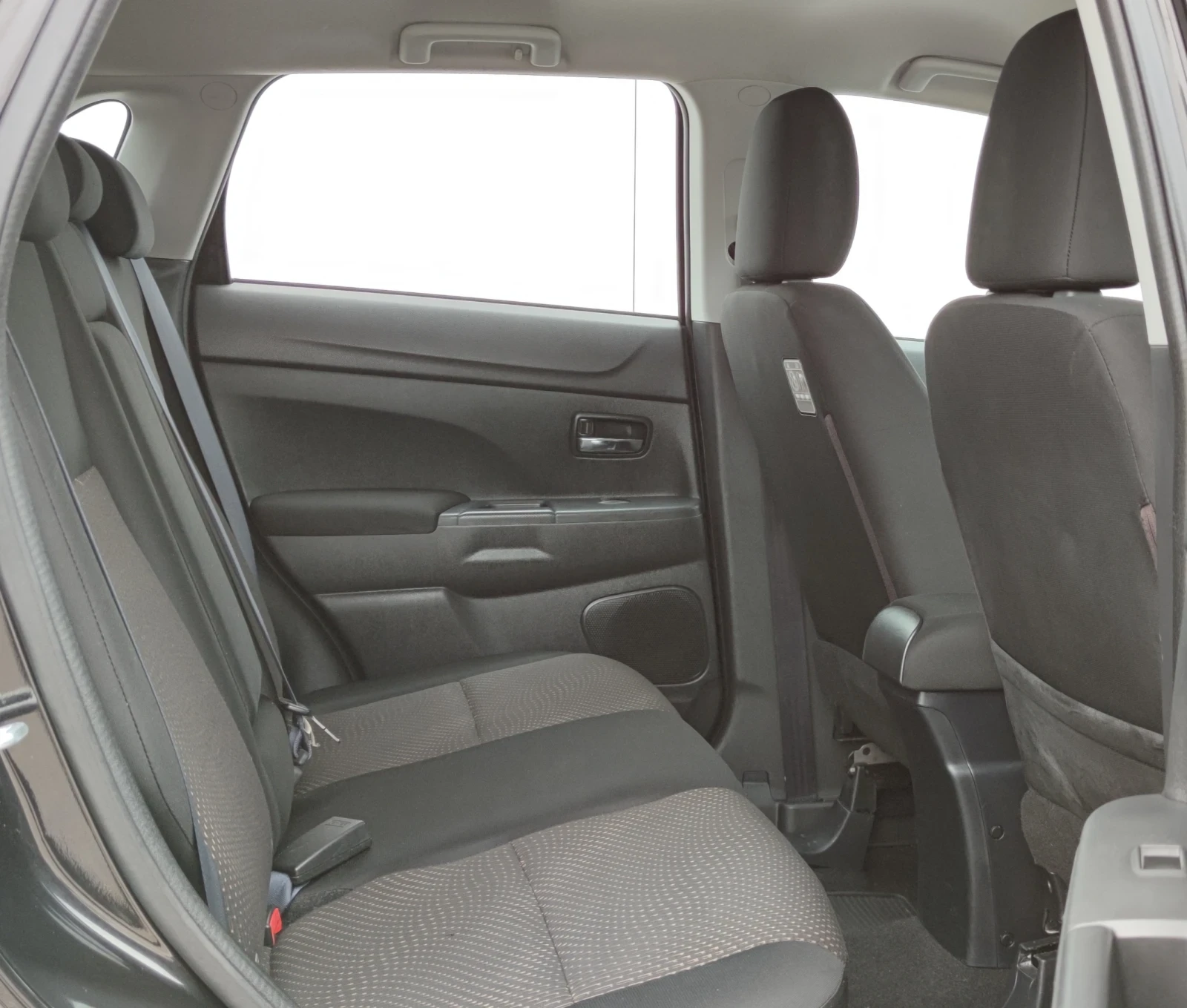 Mitsubishi ASX 1.8di-d* 4x4* Facelift*  - изображение 9