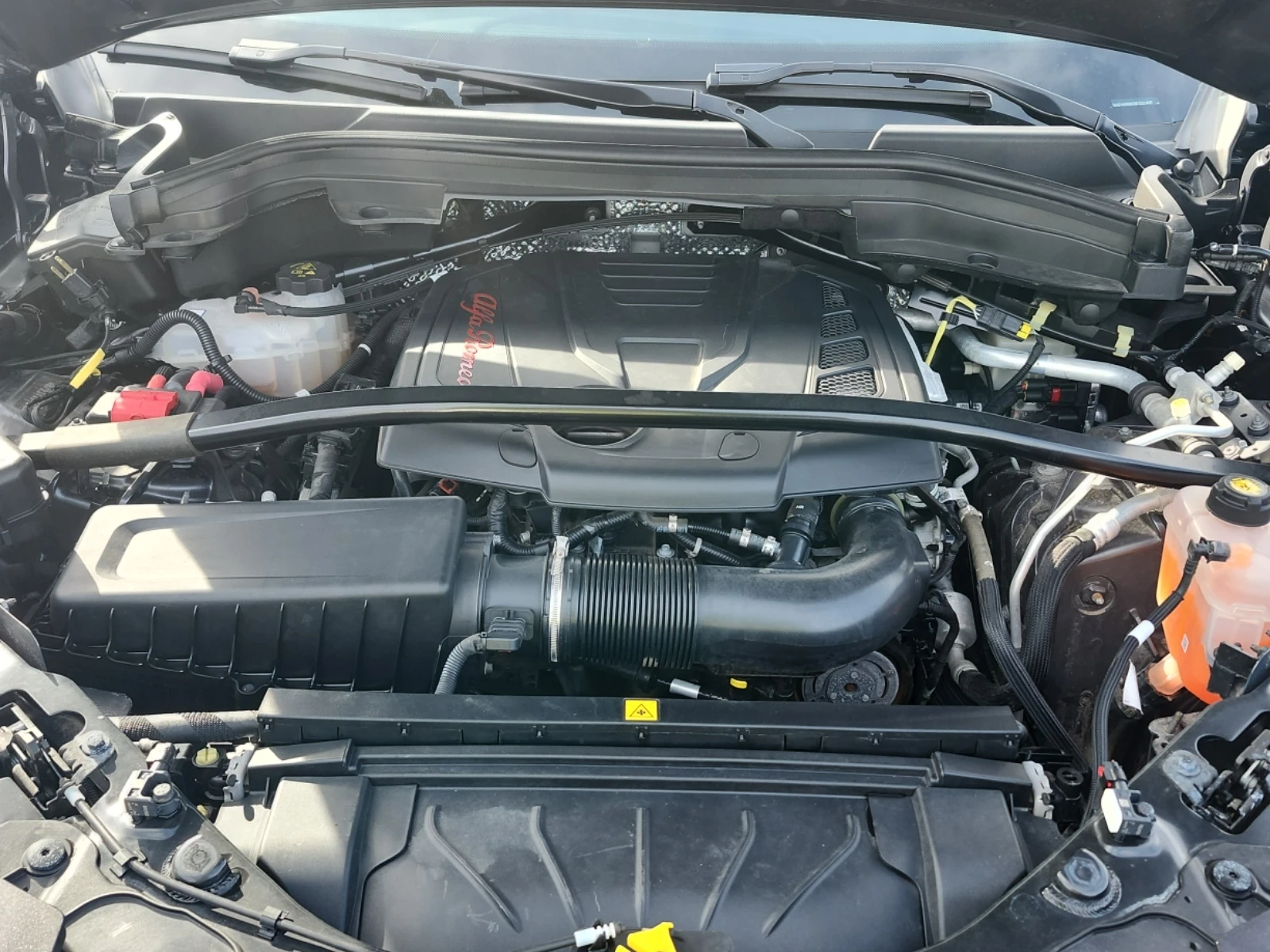 Alfa Romeo Stelvio VELOCE AWD 280кс * Възможност за Лизинг* , снимка 17 - Автомобили и джипове - 53775690