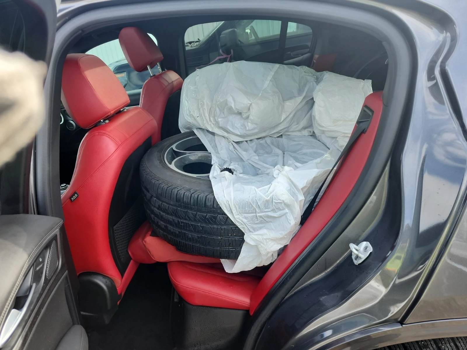 Alfa Romeo Stelvio VELOCE AWD 280кс * Възможност за Лизинг*  - изображение 9