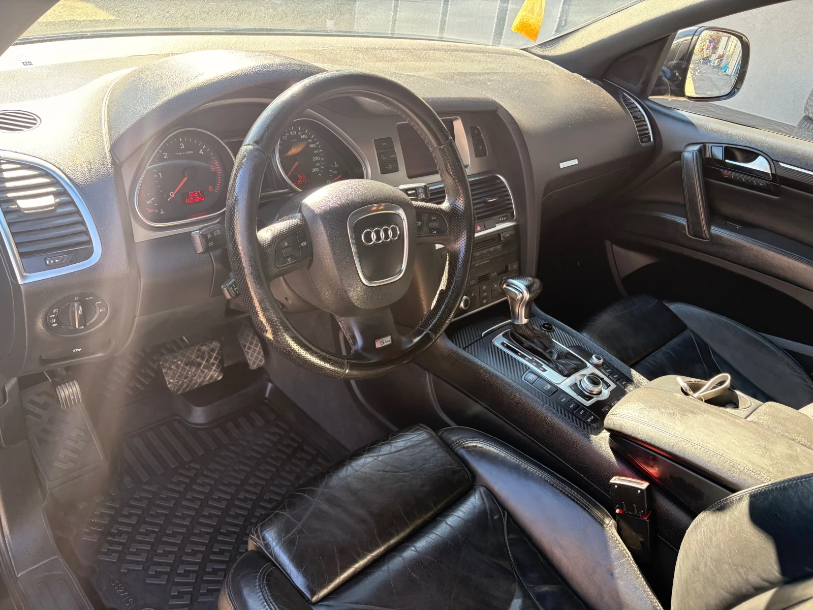 Audi Q7 3.0TDI, снимка 6 - Автомобили и джипове - 54370251