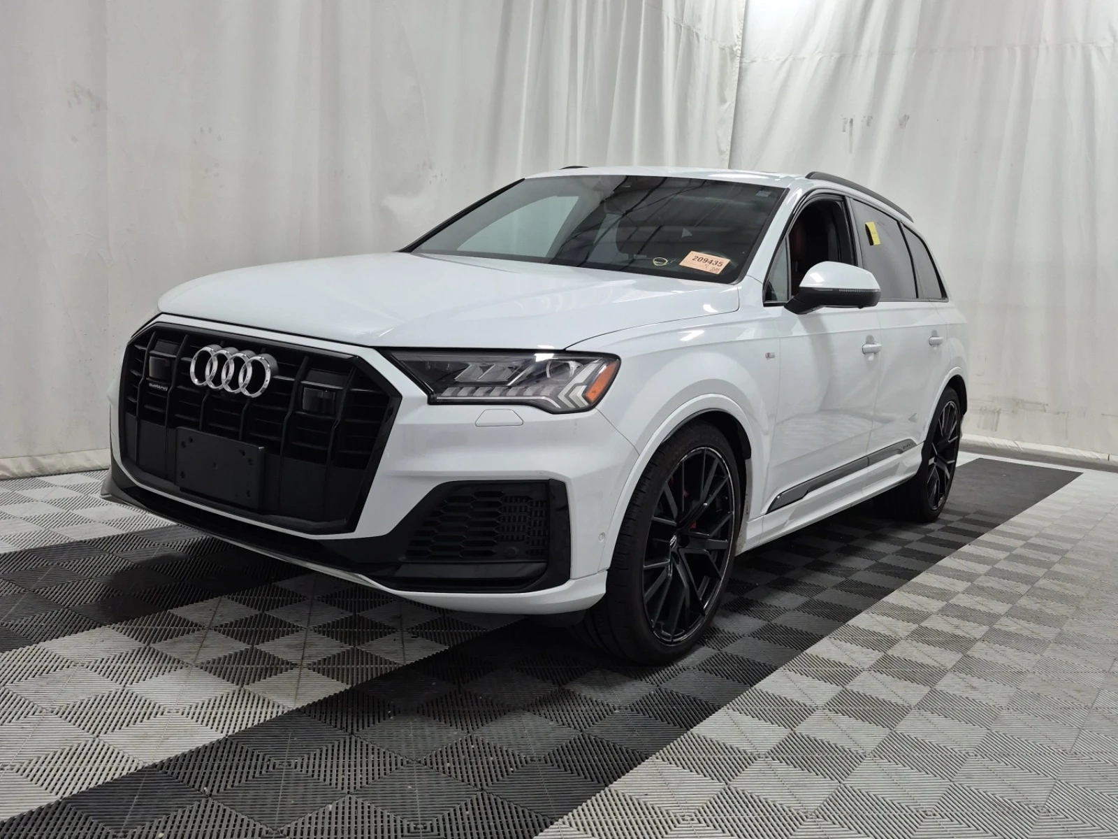 Audi Q7 TECHNIK 3.0T * * CARFAX * * АВТО КРЕДИТ * * , снимка 2 - Автомобили и джипове - 54443958