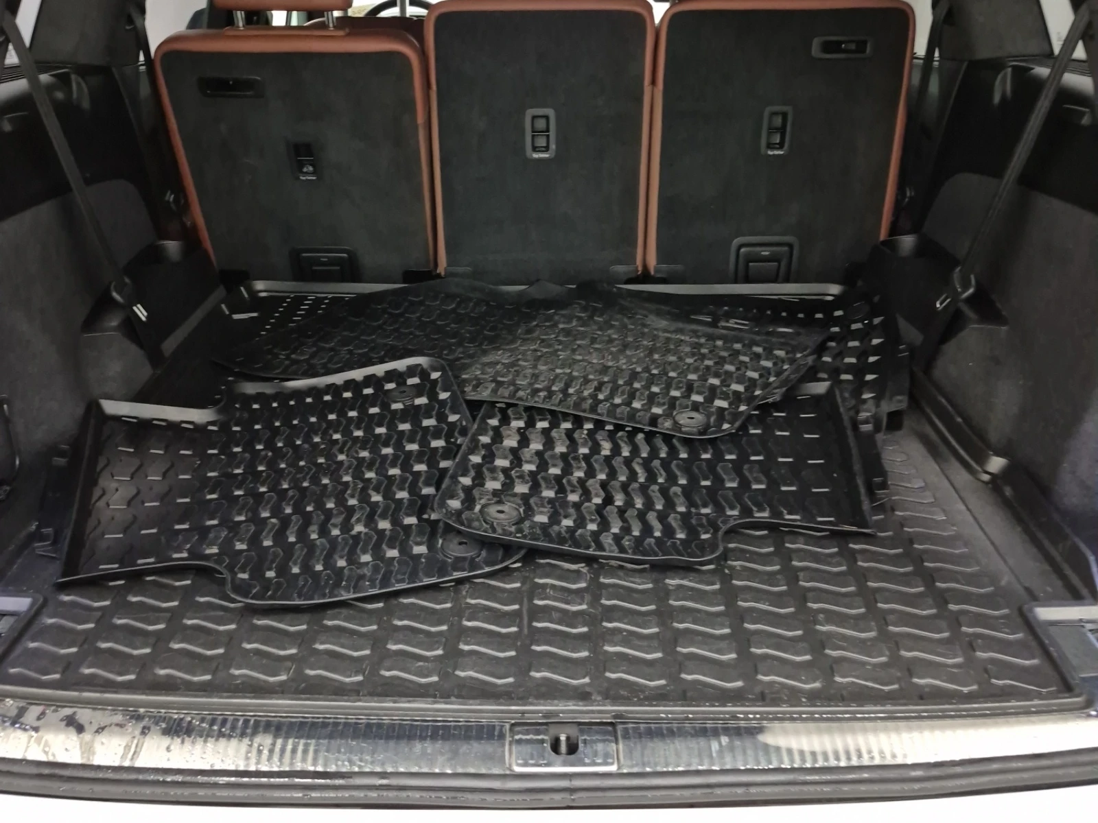 Audi Q7 TECHNIK 3.0T * * CARFAX * * АВТО КРЕДИТ * * , снимка 12 - Автомобили и джипове - 54443958