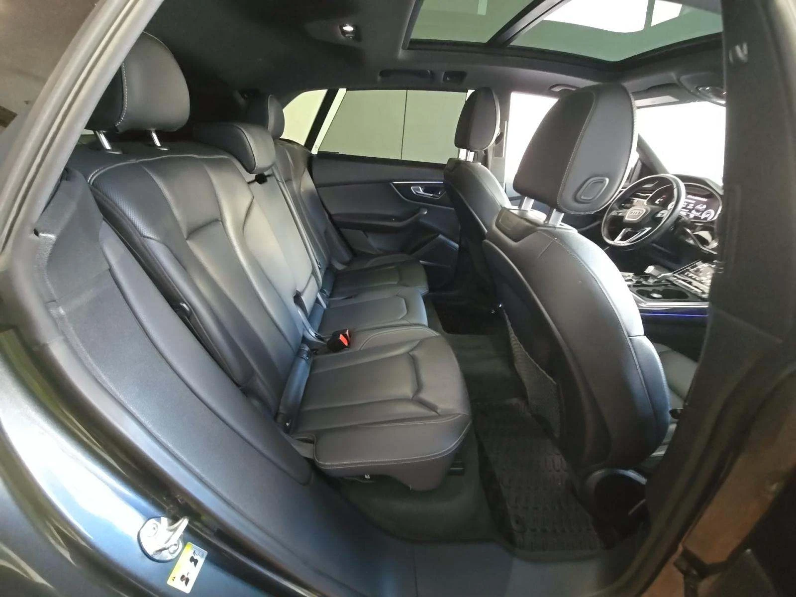 Audi Q8 matrix* Bang&Olufsen* Virtual Cockpit Plus* Head-U, снимка 7 - Автомобили и джипове - 54650464