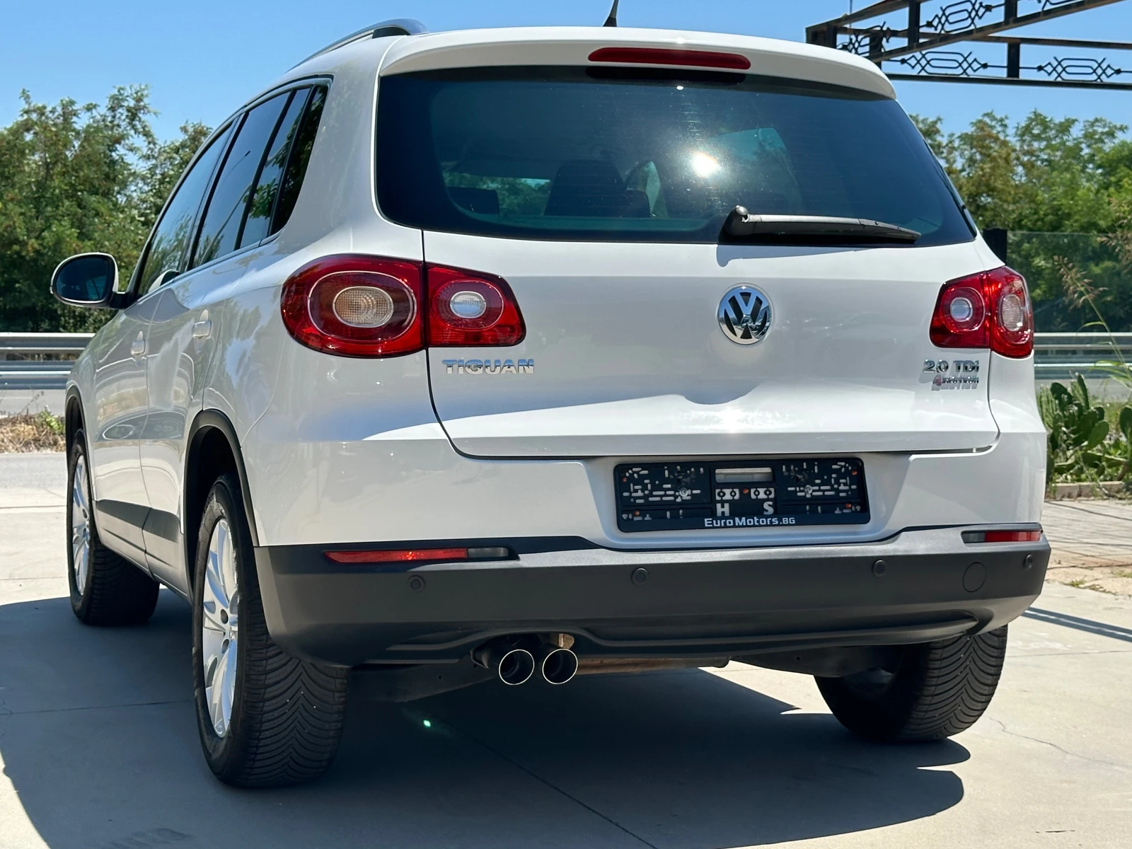 VW Tiguan 2.0TDI, 4-MOTION, DSG-ПЪЛНА СЕРВИЗНА ИСТОРИЯ-КАТОН, снимка 6 - Автомобили и джипове - 55262935