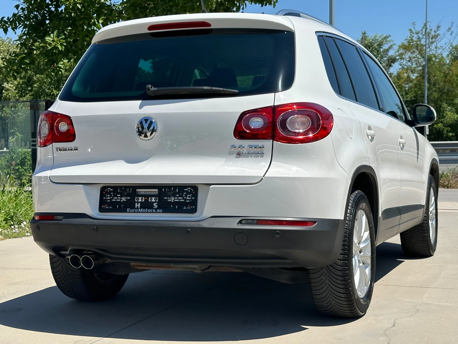 VW Tiguan 2.0TDI, 4-MOTION, DSG-ПЪЛНА СЕРВИЗНА ИСТОРИЯ-КАТОН, снимка 5 - Автомобили и джипове - 55262935