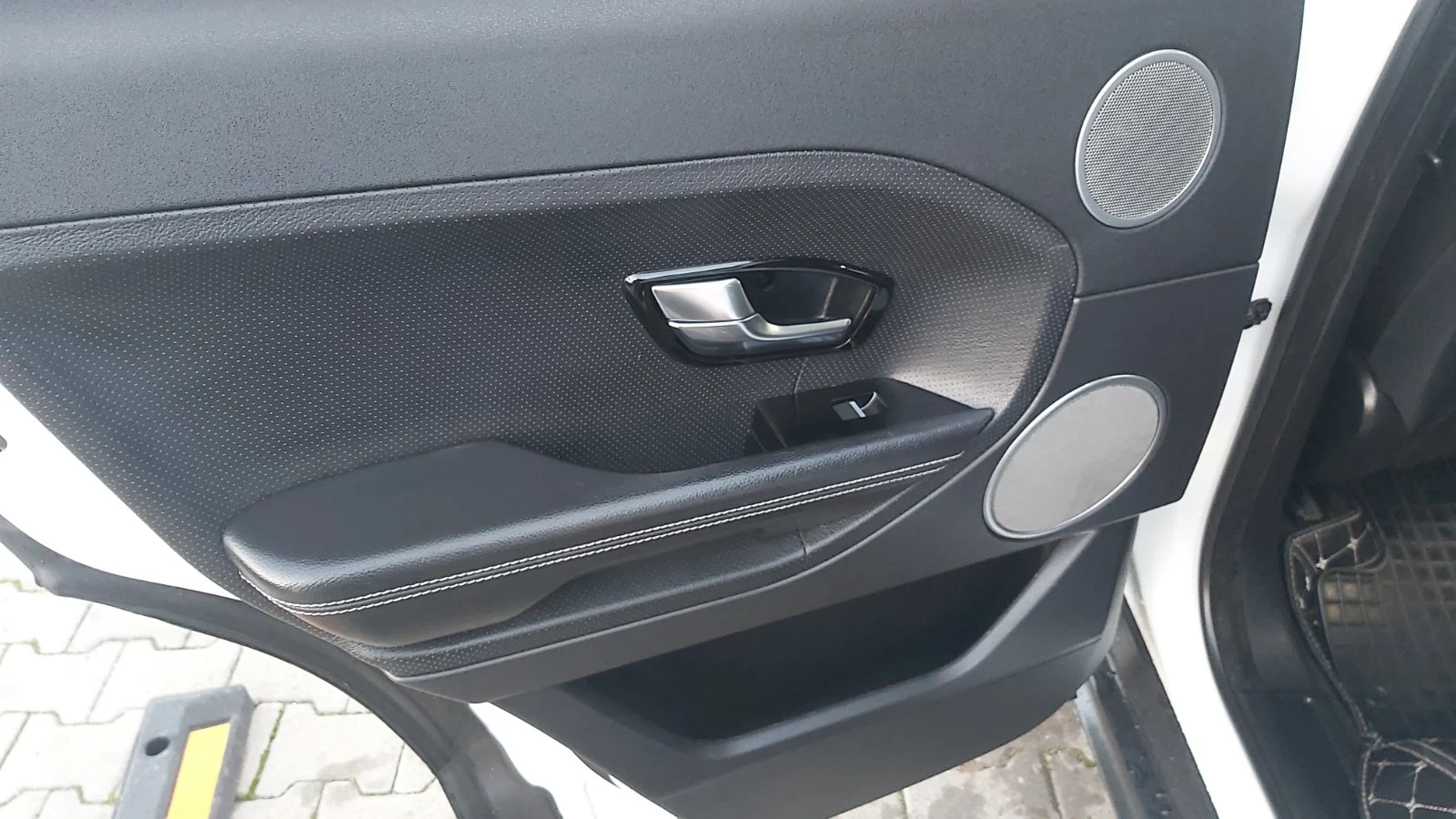 Land Rover Range Rover Evoque DYNAMIC, снимка 12 - Автомобили и джипове - 56528097