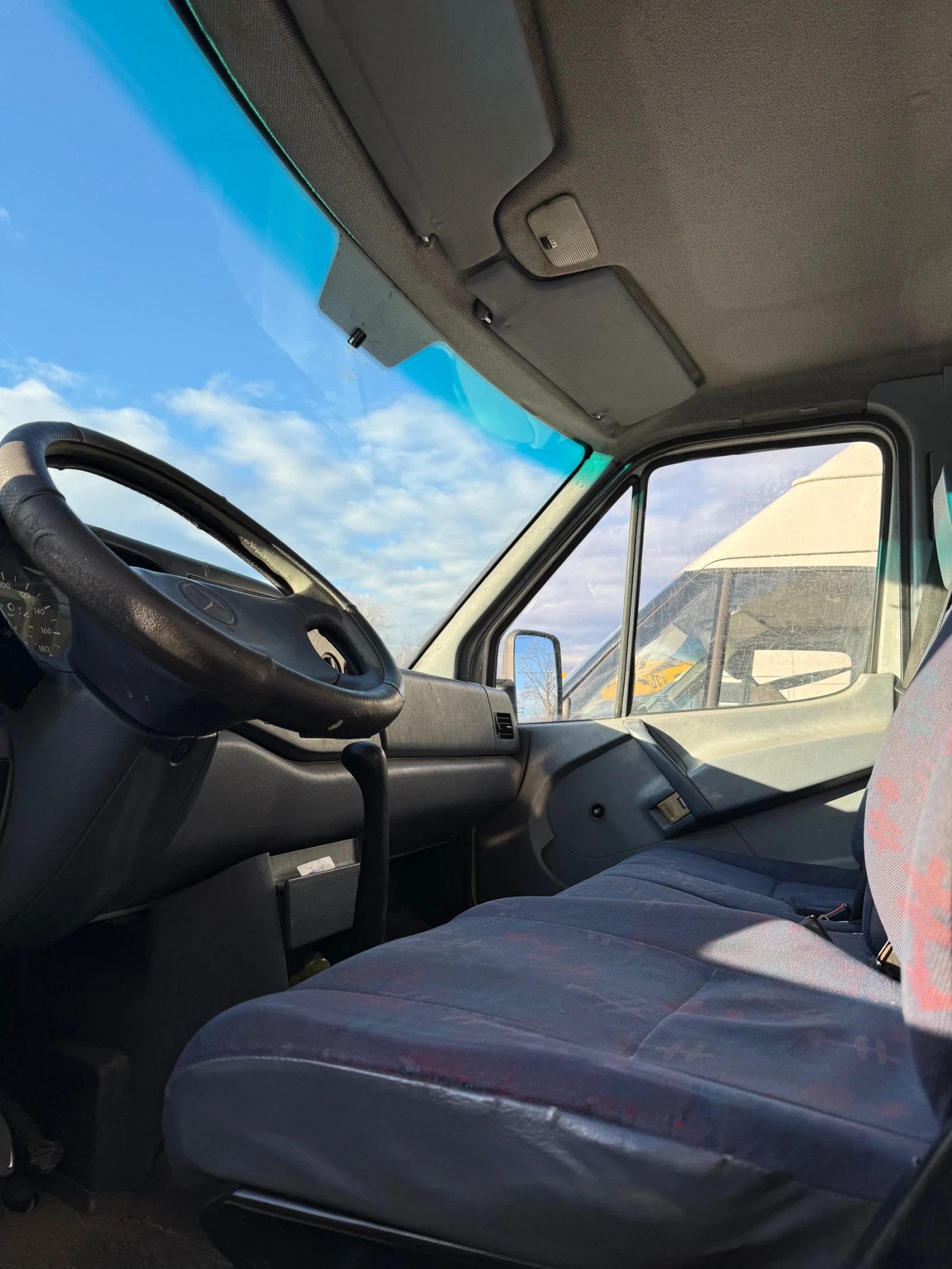 Mercedes-Benz Sprinter 412 2.9* Хладилен* Б категория - изображение 6