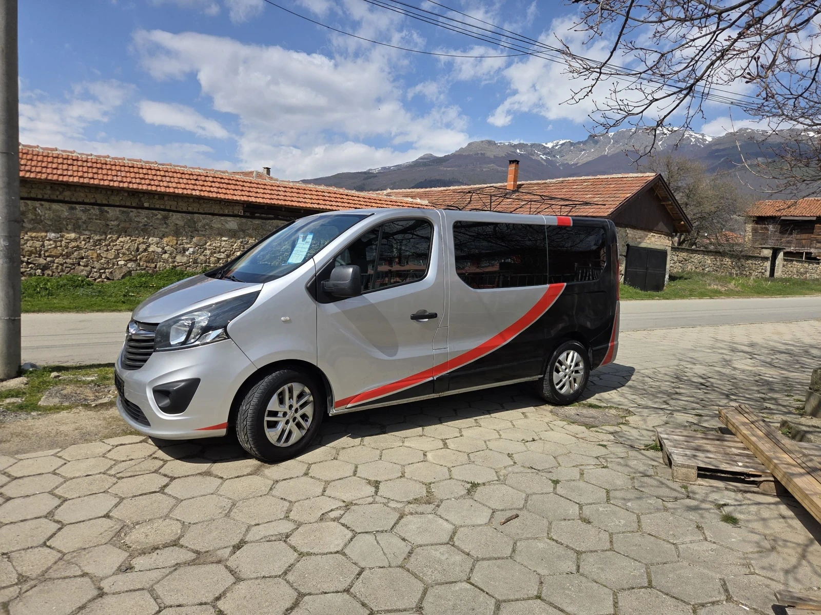 Opel Vivaro КЛИМА * АВТОПИЛОТ * 8+ 1 * , снимка 12 - Бусове и автобуси - 54483519