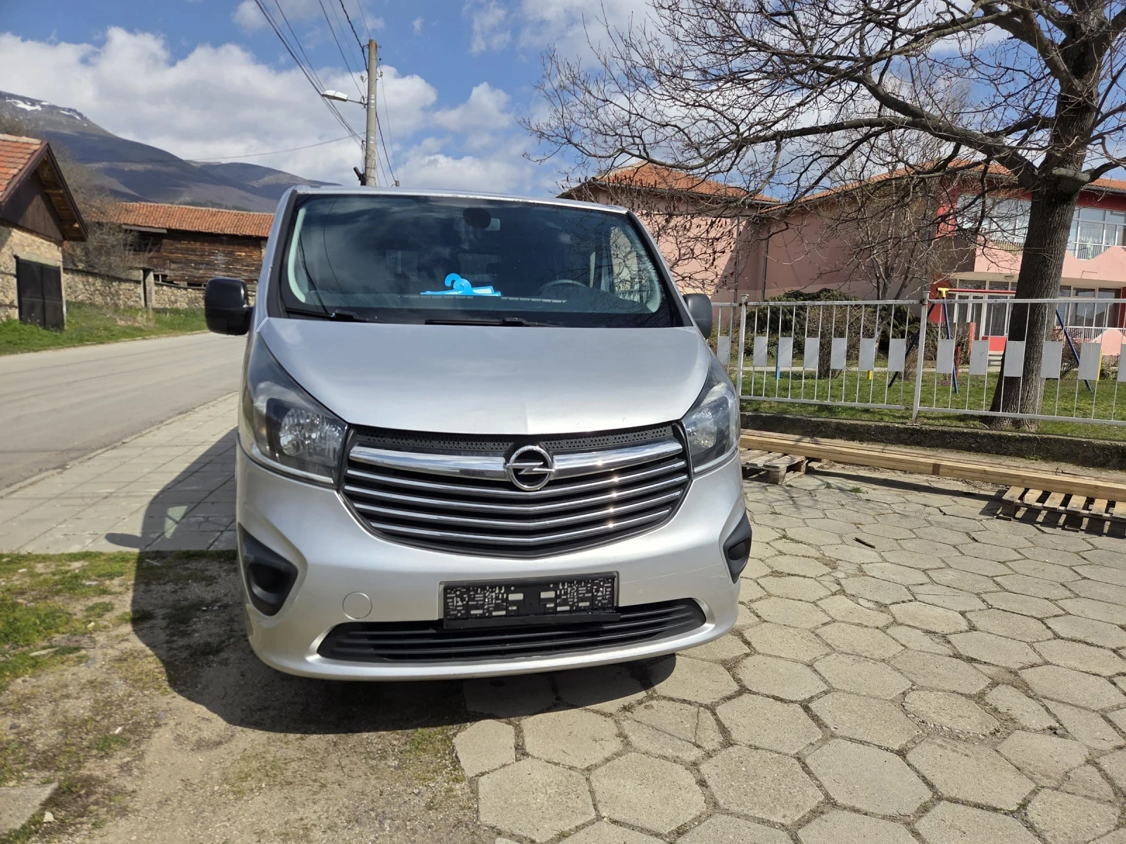 Opel Vivaro КЛИМА * АВТОПИЛОТ * 8+ 1 * , снимка 5 - Бусове и автобуси - 54483519