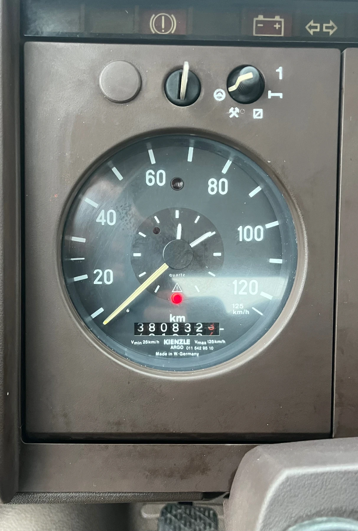 Mercedes-Benz 609, снимка 9 - Камиони - 55647965