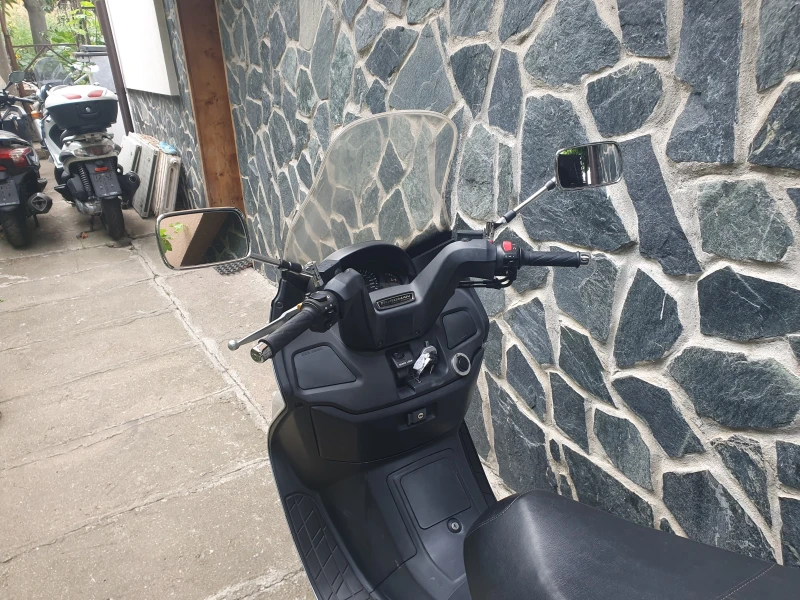 Suzuki Burgman 250, снимка 9 - Мотоциклети и мототехника - 52933599