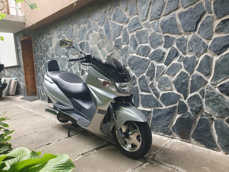 Suzuki Burgman 250, снимка 11 - Мотоциклети и мототехника - 52933599