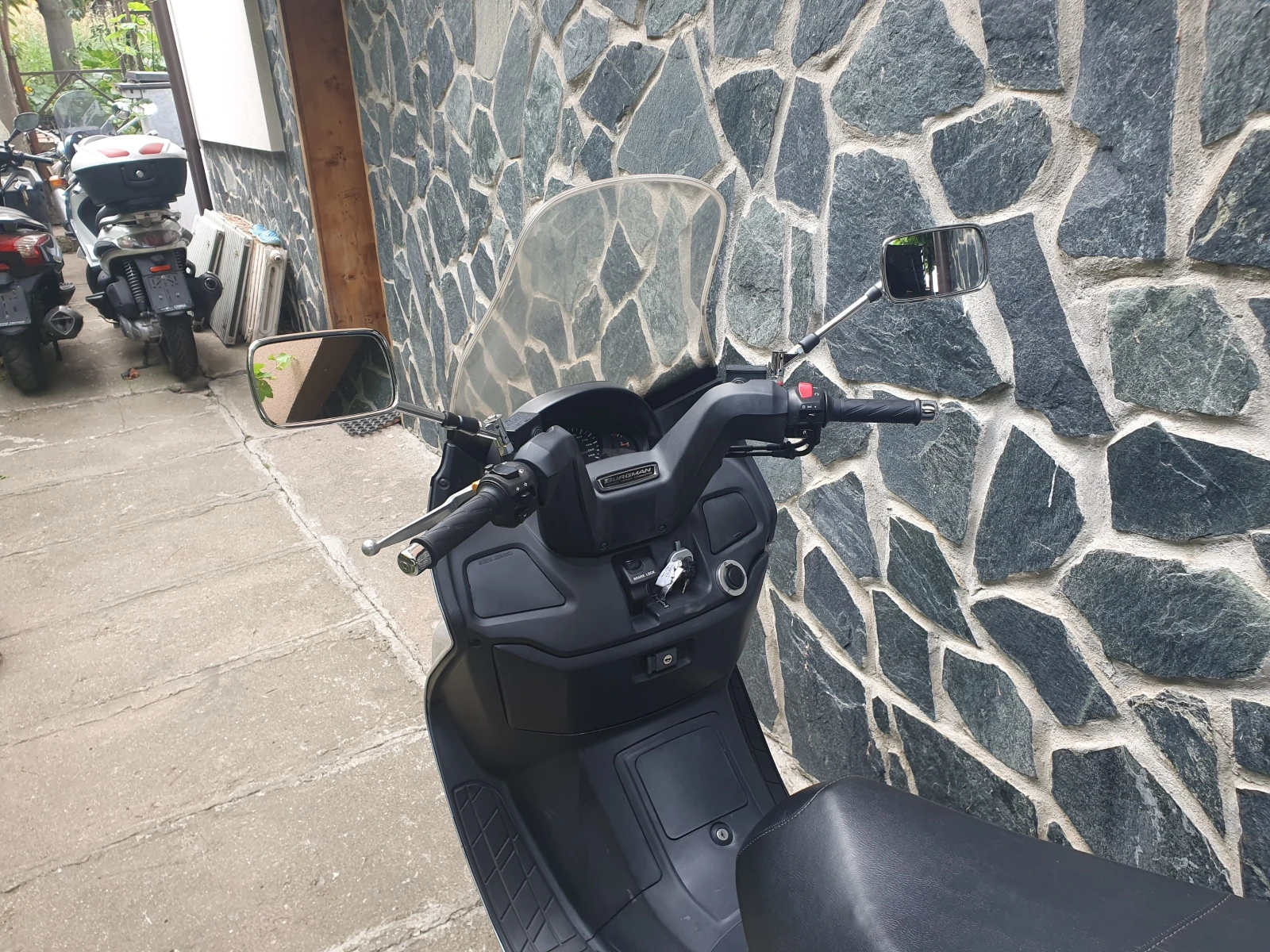 Suzuki Burgman 250 - изображение 9