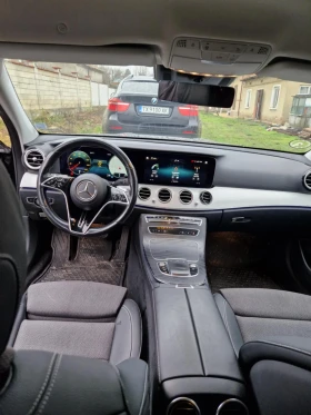 Mercedes-Benz E 220, снимка 6