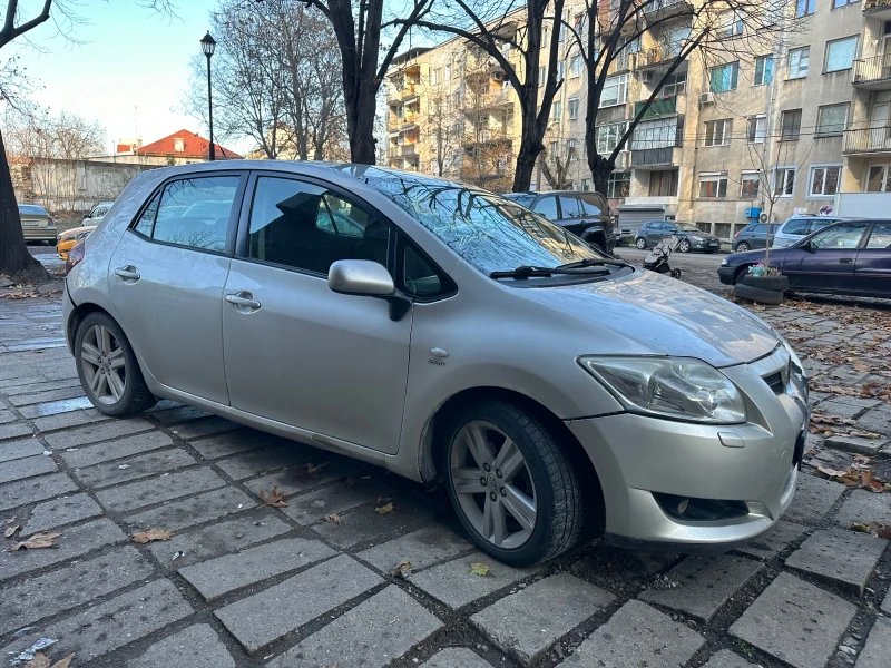 Toyota Auris 2.0, снимка 2 - Автомобили и джипове - 48282579