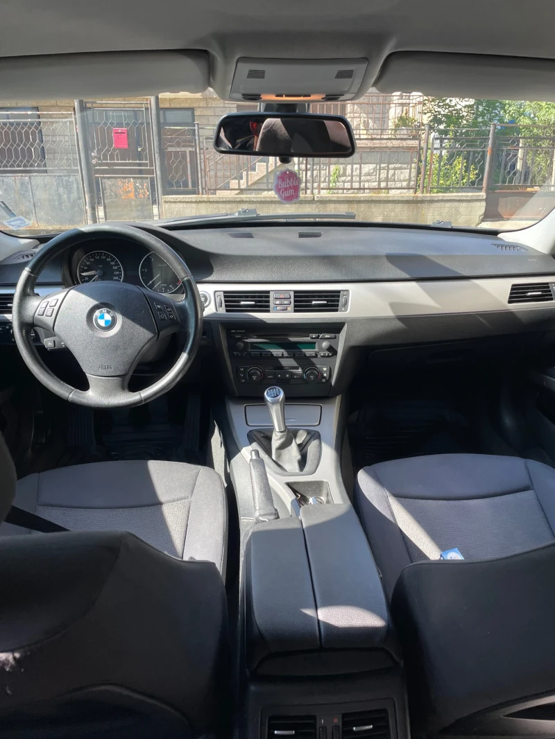 BMW 320, снимка 5 - Автомобили и джипове - 48973813