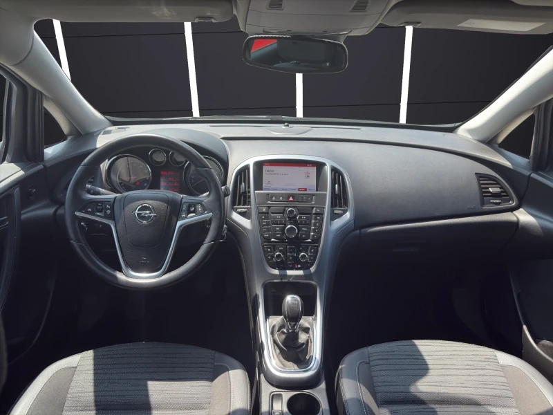 Opel Astra SPORTS TOURER* NAVI* PARKTRONIC* CLIMA* , снимка 11 - Автомобили и джипове - 51205940