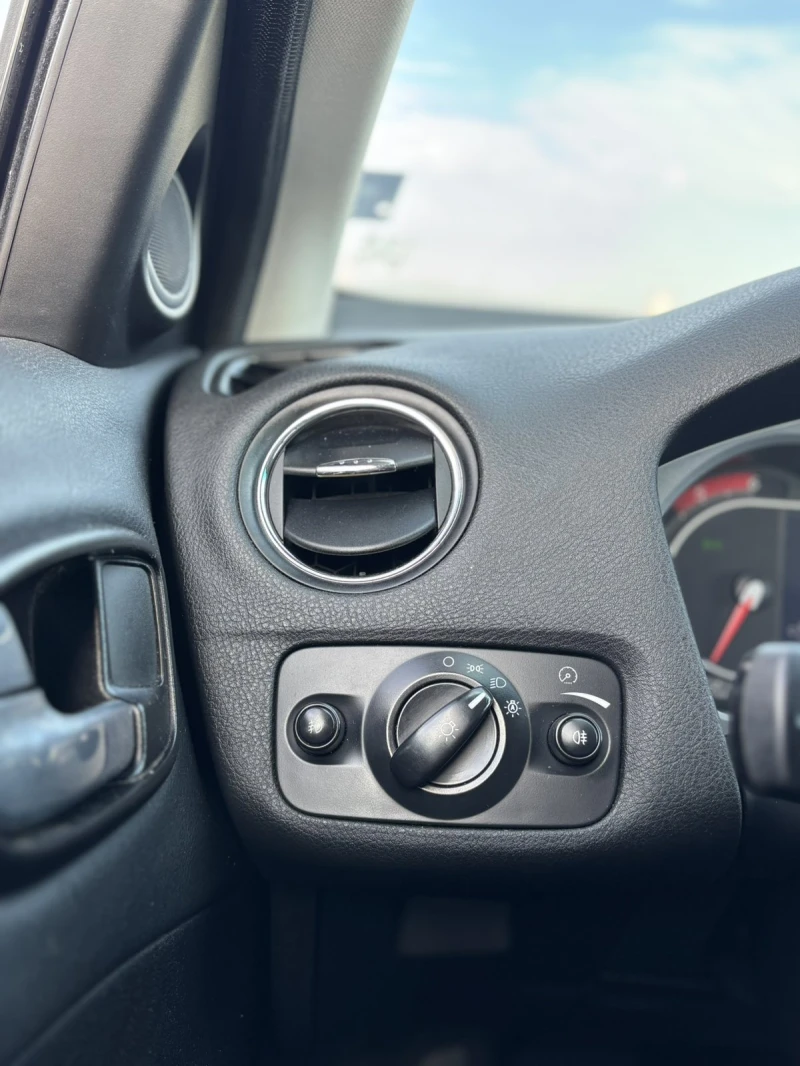 Ford Mondeo 2.0 TDCi, снимка 15 - Автомобили и джипове - 52283903