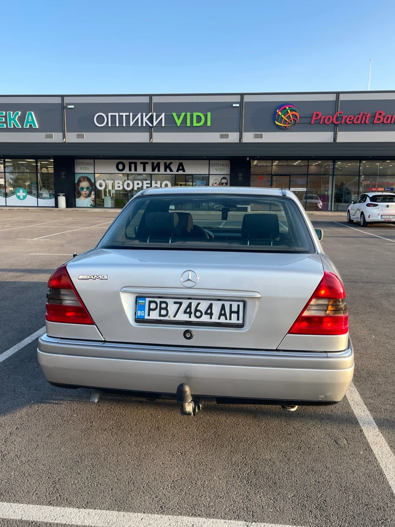 Mercedes-Benz C 220, снимка 7 - Автомобили и джипове - 52319041